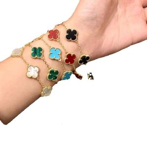 Merk Klassieke Vier Blad Natuurlijke Fritillaria Turquoise Vijf Bloem Klaver Mode Koreaanse Paar Designer Armband voor Vrouwen Sieraden