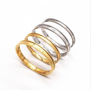 Diseño de marca DIY PU cuero Snap pulseras brazalete de acero inoxidable brazalete para mujeres amantes parejas amantes regalo