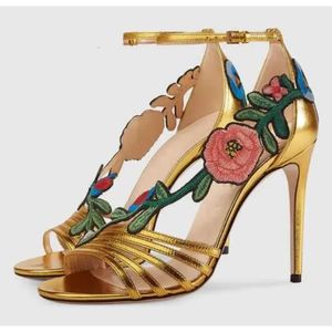 Brand Design Top Women Fashion Open Toe Fleurs décorées Stiletto Gold Black cheville Sandales à talons hauts DR 89C