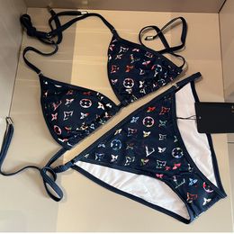 Bikini de diseñador de marca Set de baño para mujeres Sexy Luxury Summer Fashion Beach Viajes Vacaciones Vacaciones Traudación de cables up para mujeres trajes de baño de alta calidad Regalo 7a