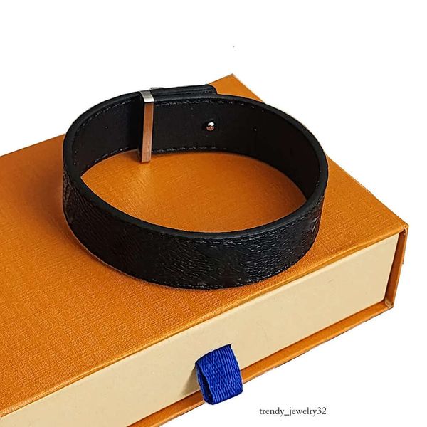 Bracelets de créateurs de marque Bracelets masculins et femmes Bracelets Fashion Unisexe Jewelry Gold Sier Aolly Buckle Le cuir Bracelets avec boîte