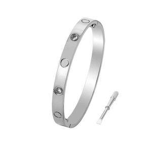 Brand Designer Carter Fifth Generation Bracelet Couple Plus Taille pour les hommes et les femmes Titanium Steel Tendance des bijoux en acier inoxydable non décoloré avec logo