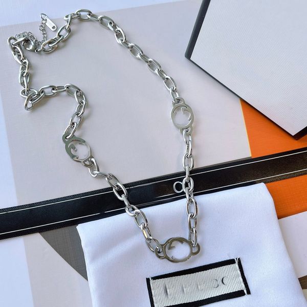 Marque Designer Double Lettre Pendentif Colliers Ras Du Cou Chaîne Sier Plaqué Haute Qualité Pull Collier Pour Les Femmes De Mariage Bijoux De Fête A