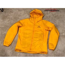 Jacket de arcatom de chaquetas de resorte bordadas de diseñador de marca 202324 edziza amarillo hombres 6rxy