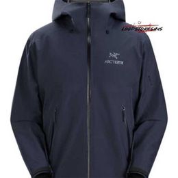 Diseñador de marca Bordado Borded Spring Jackets 2024 Men's Lt Size Small Black Sapphire Color Utnh