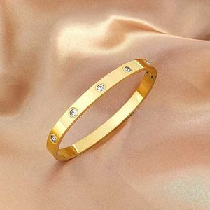Brand Designer Fashion polyvalent Carter Titanium Steel Bracelet en diamant complet Femme ouverte
