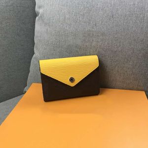 Merk Designer Mode Vrouwen PU Korte Drievoudige Vouwen Portefeuilles Clutch Bag Kaarthouder Kleine Leuke Munt Portemonnee Horrels Geen Doos 604AP92