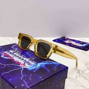 Brand Designer Luxury Sunglasses Fashion for Men Women Rhude Ins Net Red Small Square dans la même gelée Couleur Soleil Sun Retro 008