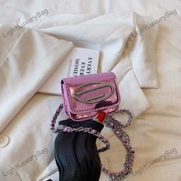 Diseñador de marca Mini Di Bag Versión coreana de INS Fashion Chain Crossbody Bag para niñas y niños Mujeres Bolso de lápiz labial Bolso de cintura para regalo 230823