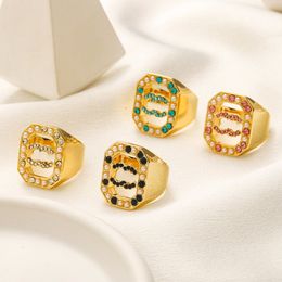 Branche de créateurs de marque Luxury Womens Pearl Crystal Charm Ring