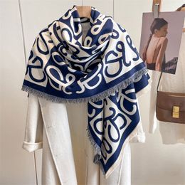 Écharpe de marque Écharpe de luxe Écharpe en cachemire épais Châle Écharpe de mode Nouvelle écharpe en laine Châle d'hiver Lettre Réversible Design Hommes Femmes Chaud Pashmina 180x65cm