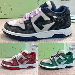 Merk Designer Sneakers Suède Dames Laag uitgesneden Retro Dubbele Pijl Sportschoenen Met Groen Leer Bovenwerk EVA Rubber Demping Zool Modieuze Dames Casual Schoenen