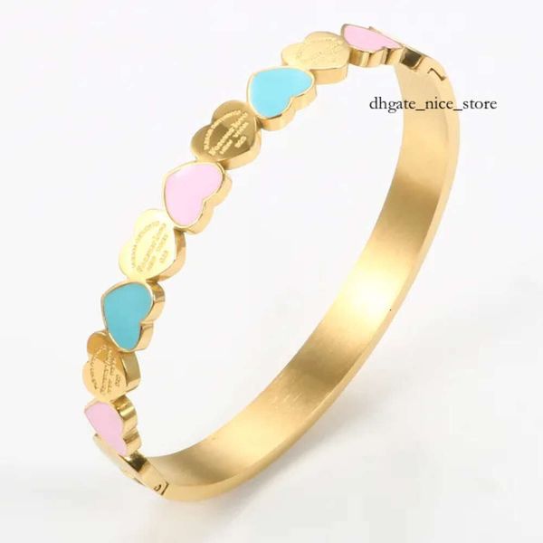 Marque Designer Tiffanybracelet Lettres Bracelets Coeur Plaqué Or Acier Chanceux Manchette Femmes Filles Tiffancy Collier De Mariage Charme Bracelets Bijoux Tiffanyset 514