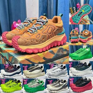 Merkontwerper Trailgrip Grain GTX Sneakers Modieuze mannen Dames Low Cut Sports Shoes Leather bovenste rubber Tire Sole paar Ademende gortex klimschoenen