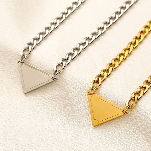 Diseñador de marca, collar con colgante triangular para mujeres, hombres, estilo punk, acero inoxidable, cadena de oro y plata, pendientes, conjuntos de joyas, logotipo de letras, sellos, regalo para niñas