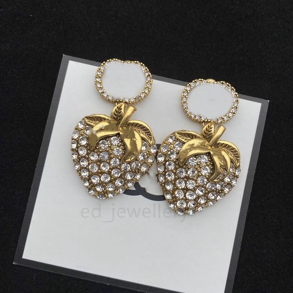 Brager des boucles d'oreilles classiques de marque Fashion Gold Retro S double lettre personnalisée bijoux de bijoux emballage Strawberry G