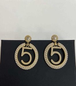 Brand Fashion Bowknot Jewelry Gold Color Letter 5 Big Boucles d'oreilles Camellia Boucles d'oreilles Tassel Pearls Design Party Oreadings 1100907