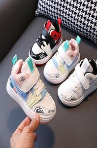 Merk mode meisje schoenen eerste wandelaars kleurrijke sneakers kinderen ademende anti slip peuterjongen 13 jaar oude baby sporttrainers 7903168