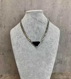 Marque de mode bijoux noir Triangle chaîne épaisse rose blanc pendentif chance Steam Punk Design Hiphop tour de cou hommes unisexe bijoux 7629949