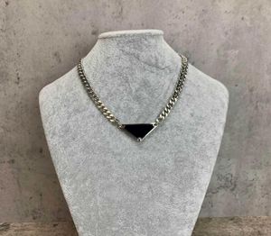 Merk Mode-sieraden Zwarte Driehoek Dikke Ketting Roze Witte Hanger Geluk Stoom Punk Ontwerp Hiphop Choker Mannen Unisex Jewelry6704936