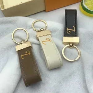 Porte-clés de marque à la mode, pendentif de voiture, lettres de luxe, fleur marron, vieille fleur noire, bibelot de haute qualité, cadeaux, accessoires faits à la main