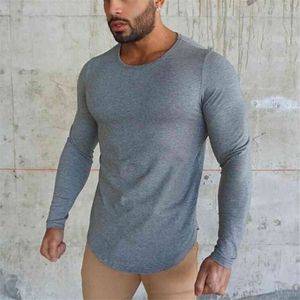 Merk Mode Heren T-shirt Lente Herfst Slank Longsleeve Gepaste T-shirts Mannelijke Tops Leisure Bodybuilding Lange Mouw Tees 210421