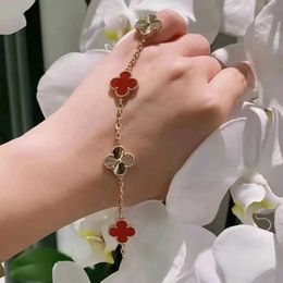 Brand Fashion busje vierblad Grass Bracelet Hoge versie Lucky Double Sided V Gold Pating 18K Rose Laser Red Chalcedony Sieraden met Logo