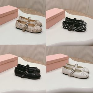 Marque chaussures habillées à fond plat chaussures de créateur femmes bout rond strass chaussure de bateau boucles de rivet en cuir luxueux Mary Jane chaussures de ballet confortable