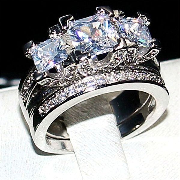 Anillo de piedras preciosas de marca Dedo Tres piedras Anillos de diamantes blancos conjunto 2 en 1 Anillo de bodas de compromiso de plata 925 para mujeres