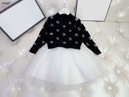 Marque filles robe designer enfants survêtements automne bébé robe de soirée taille 110-160 pull diamant chaud et jupe en dentelle Nov10