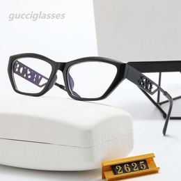 Lunettes de marque 2024 Nouvelles lunettes de soleil pour hommes et femmes Fanjia Flat Mirror Classic Travel Fashion Optical Lunes 2625 avec boîte d'origine