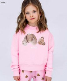 Брендовая высококачественная толстовка для малышей, милый розовый детский свитер, размер 100-150, чистый белый детский пуловер с принтом куклы и медведя, 25 октября