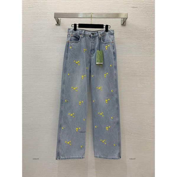 Jeans Jeans Women Jean Diseñador Pantalones Moda Flower Bordado de flores amarillas Denimios Denimaciones Mujer Mujer de cintura alta, tubo recto y piernas anchas Denimes 10 abril de abril