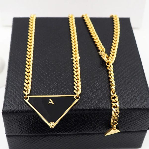 Marque Bijoux Hommes De Luxe Designer Chaîne Prad Bijoux De Mode Noir Blanc p Triangle Pendentif Design Party Sier Hip Hop Punk Collier Nom Déclaration Jewell