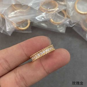 Brand Jewelry Original V-Gold CNC Précision Edition EDGE PERGE FULL Diamond Full Diamond avec un kaléidoscope étroit de qualité supérieure pour les femmes