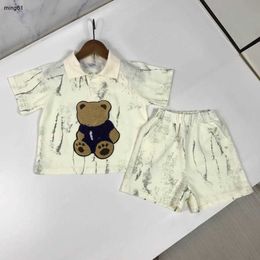 Brand Kids Designer Clothing Plush Doll Pattern Summer Summer Sweet Sweeped Situits Baby Track Size 90-150 CM POLO CAMISA Y CORTES 24 abril