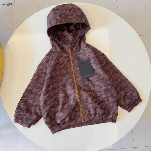 Marque enfants vestes marron plaid design bébé vêtements d'extérieur taille 100-150 garçons filles manteau à capuche enfant à manches longues vêtements de protection solaire Jan20