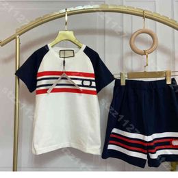 merk kids shorts set trainingspak luxe ijs zijde katoenen t-shirt 2 delig pak ontwerper broer zus outfit eenvoudige kinderkleding kind tees logo gu..i babykleertjes a1