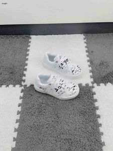 Merk kinderen sneakers kleur blokkeren graffiti ontwerp baby casual schoenen maat 26-35 merkbox verpakking meisjesjongens designer schoenen 24 mei