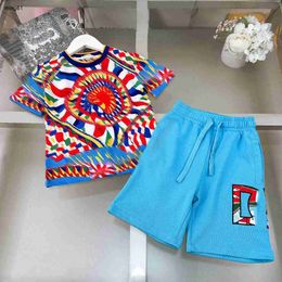 Merk kinder trainingspakken Imitatielinnen baby T-shirts pak Maat 100-160 Kleurrijk patroon korte mouwen en shorts met veters Jan20