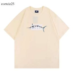 Marca Kith Designer Shirter Rap Hip Hop Ksubi Masculino Juice Wrld Tokyo Shibuya Retro Kith Shirts Kit de manga de manga corta de la marca callejera 5992