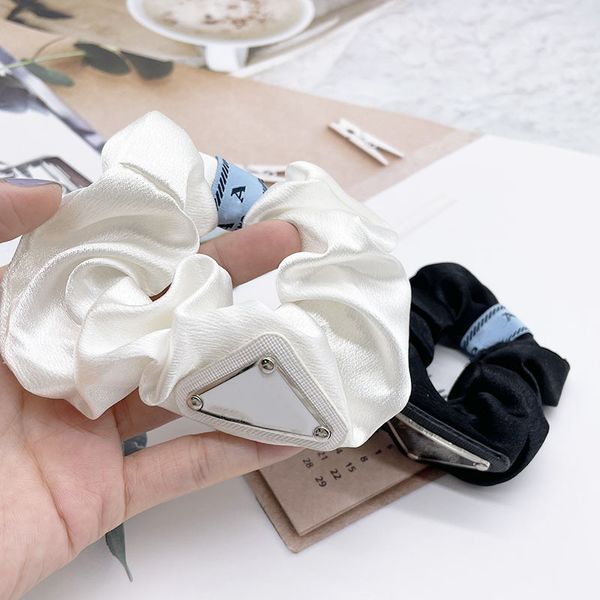 Marque Lettre Pony Tails Titulaire Cheveux Élastiques Poils Scrunchy Anneau Clips Élastique Designer Sport Bandeau Bijoux Femme Mode Cheveux Accessoires