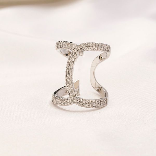 Anillo de la letra de la marca Anillos de banda abierta de acero inoxidable chapado en oro real Diseñador de moda Anillo de cristal de diamantes de imitación de lujo para mujer Regalos de joyería de boda