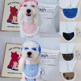 LETTRES DE MARQUE BRODEMENTS PET PET SALIVE LES VACTIFS DIG LURXE BANDANAS PETURE 8COLORS CHARME TEDDY BULDOG TRANGLE