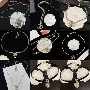 Luxe Personnalisé Cristal CC Collier Marque De Mode Designer Collier pour Femmes Haute Qualité Naturel Perle Pendentif Collier Bijoux De Mariage