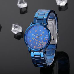 Marque de luxe mode M marque K mignon style en forme de coeur montres femmes fille métal bande d'acier Quartz montre-bracelet cadeau pour dames et filles