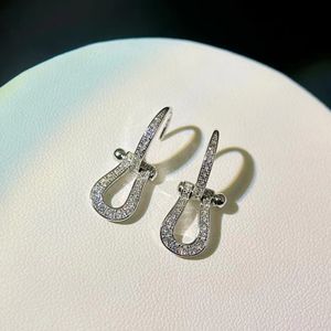 Marque de luxe Horseshoe Designer Dangle Boucles d'oreilles Femmes S925 Sterling Argent Pierre Bling Diamant Cristal Élégant Belles Boucles D'oreilles Anneaux D'oreille Boucle D'oreille Bijoux