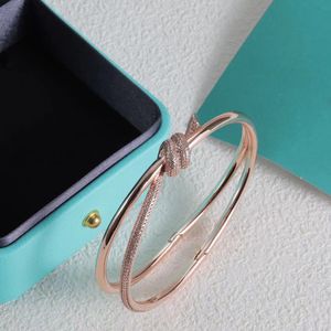 Marca de lujo Nudo Diseñador Brazalete Pulsera Doble Línea Cuerda Mujeres Minoría 18K Oro Plata Brillante Cristal Bling Diamante Piedra Brazaletes Pulseras Joyería