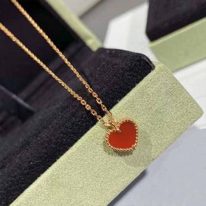 Marque de luxe amour coeur designer pendentif colliers doux coeurs rouges 18 carats en or rose joli collier boucles d'oreilles bracelets bijoux