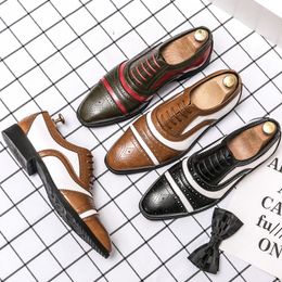 Merk heren schoenen leer ingekleurde mannen casual kantoorbedrijf Britse stijl ossen van hoge kwaliteit oxford